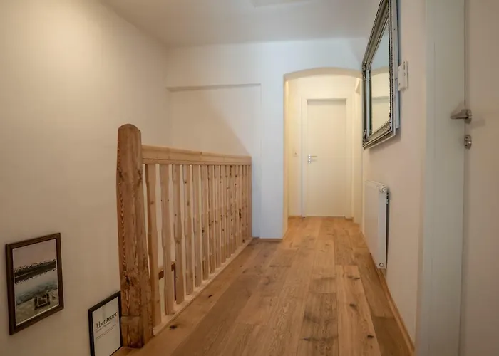 Traditionell-modernes Haus In Hoetting *